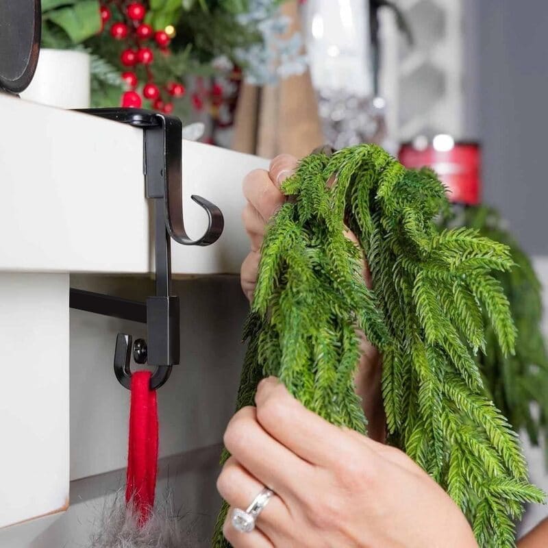 2 In 1 Adjustable Christmas Garland and Stocking Hanger